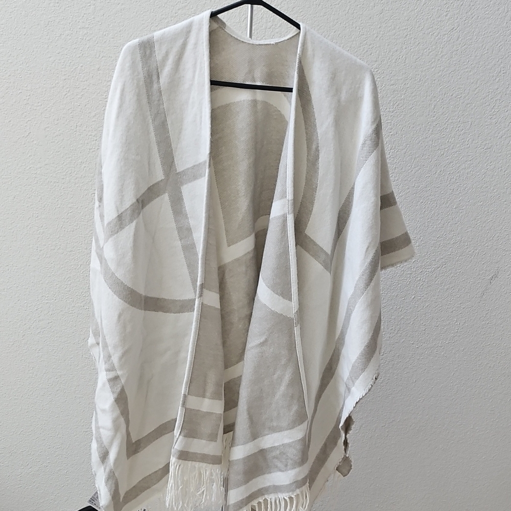 Beige and White Geometric Shawl
